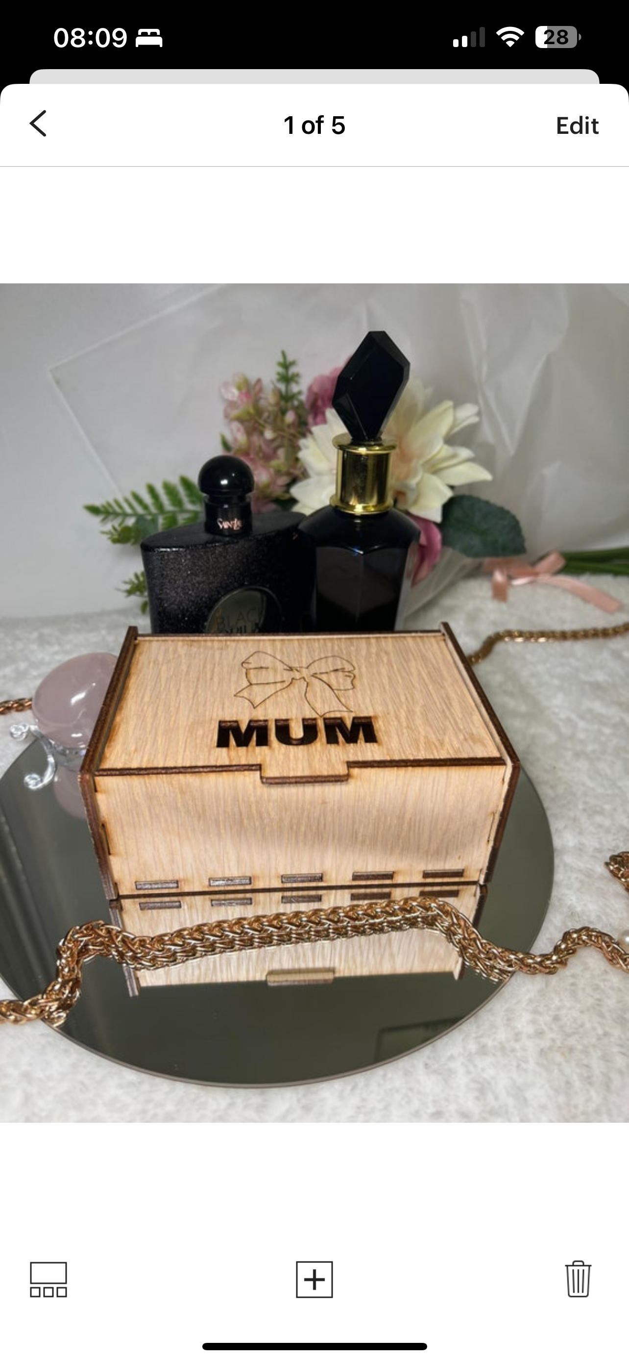 Keepsake gift box