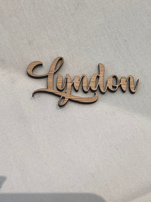 10x Wooden place names-wedding table