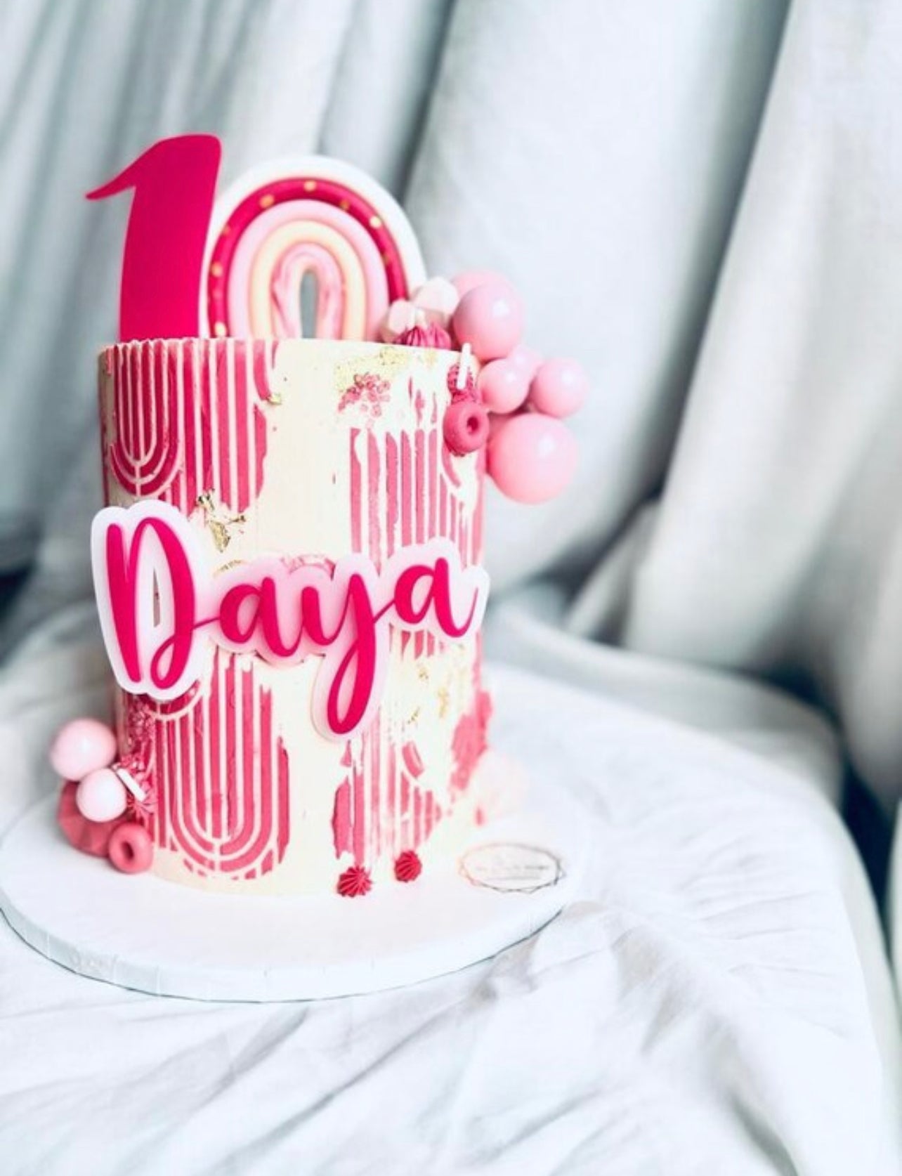 Double acrylic cake charms